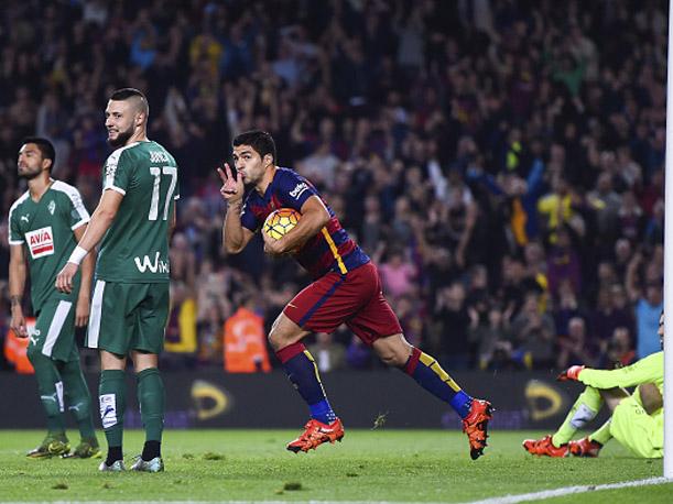 Luis Suárez acaba con el Eibar