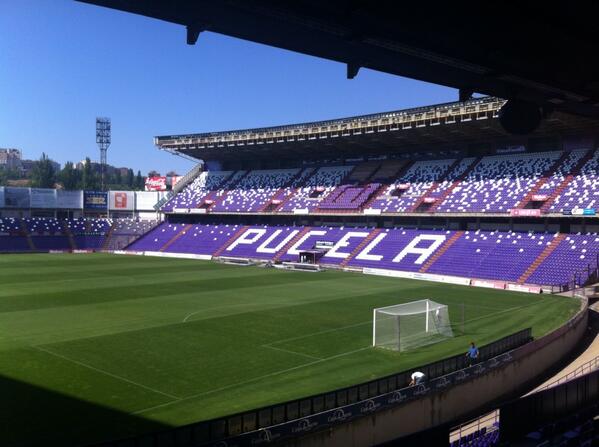 Real Valladolid vs Deportivo Alavés: Descenso vs Playoffs Estadio Pucela - Liga Adelante