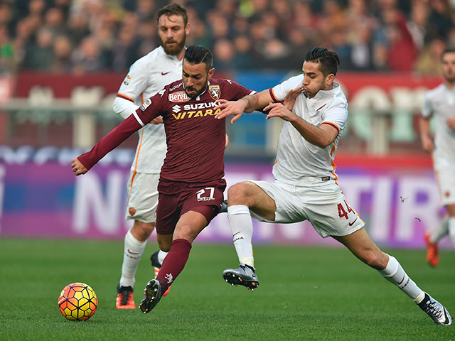 Hasta el rabo todo es toro Pugna por el balón - Torino vs Roma