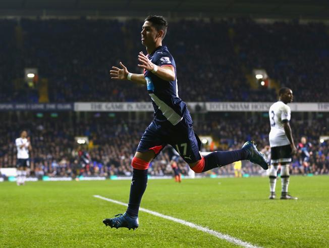 Mitrovic y Ayoze silencian White Hart Line Celebración Ayoze Pérez - Premier League