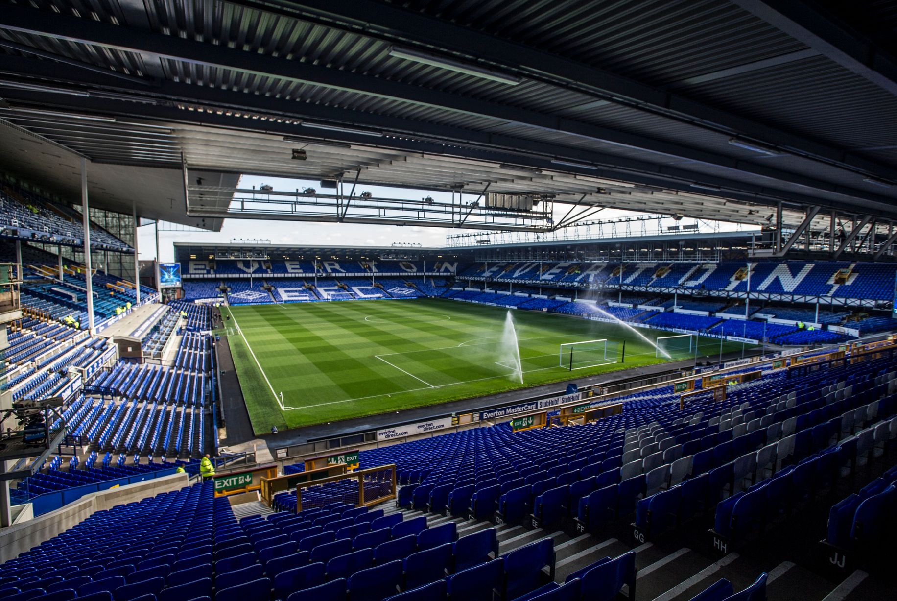 Everton vs Manchester City: Dos grandes buscan la final