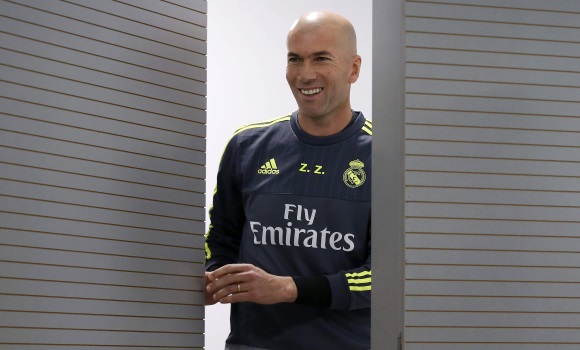 Real Madrid vs Deportivo: Zidane debuta como entrenador blanco