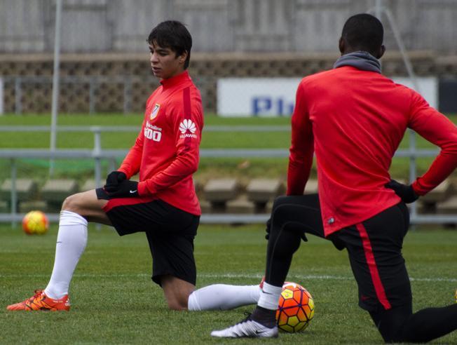 Oliver Torres vuelve a la convocatoria
