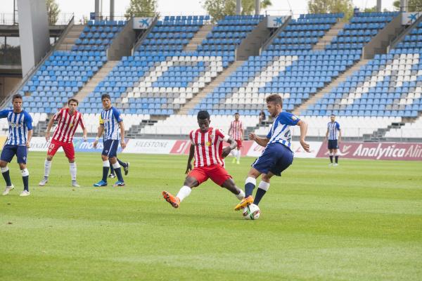 El Granada B se aleja del play off