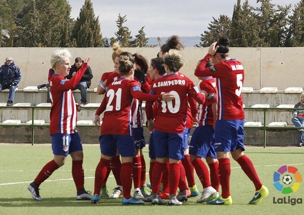 El Atlético Féminas gana y se acerca a los de arriba