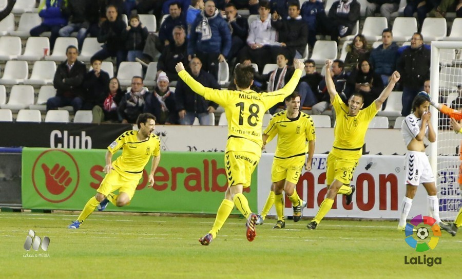 Toché rescata un punto de oro