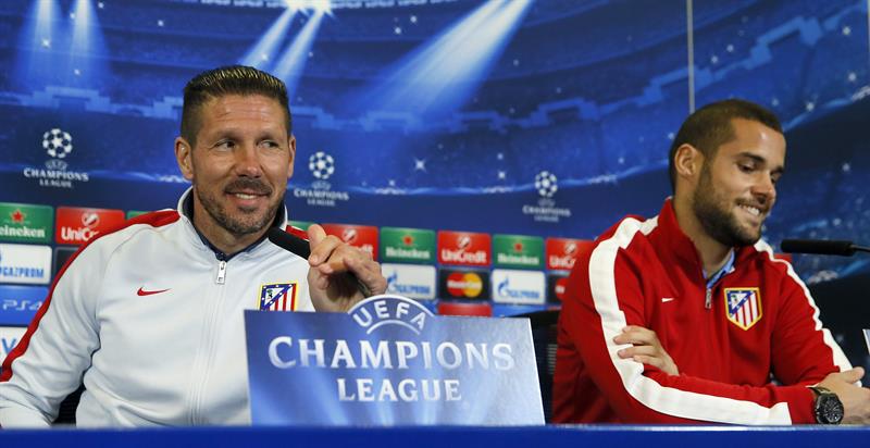 Cholo Simeone y Mario suárez