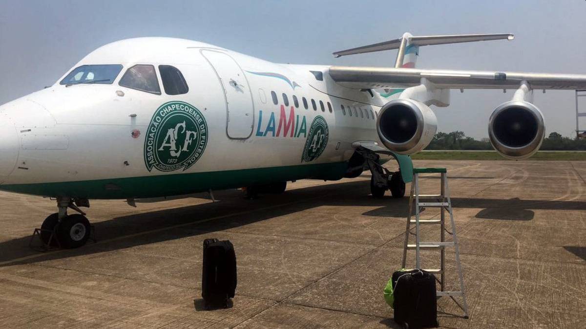 Se estrella el avión del Chapecoense de Cléber Santana