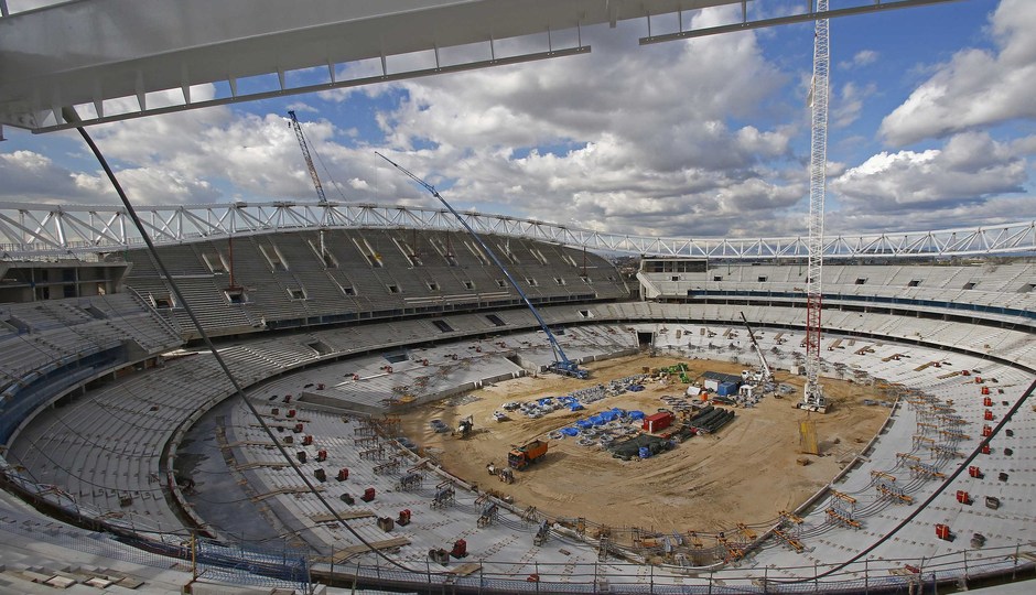 Concluye la fijación del anillo de compresión del Nuevo Estadio