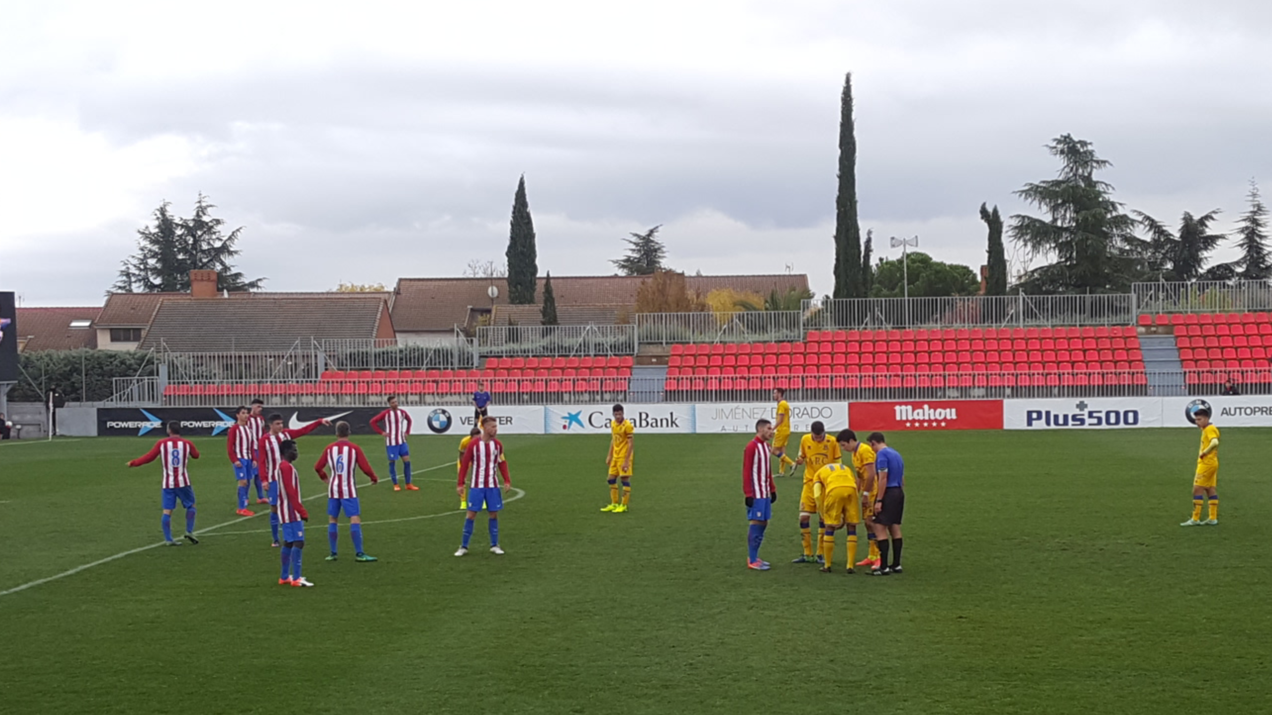 Victoria del Atlético B con el segundo gol sobre la bocina Victoria del Atleti B por 2-0 contra el Alcorcón B - Imagen: Paula Campa