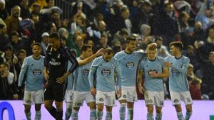 El Celta de Vigo festeja uno de los dos goles.