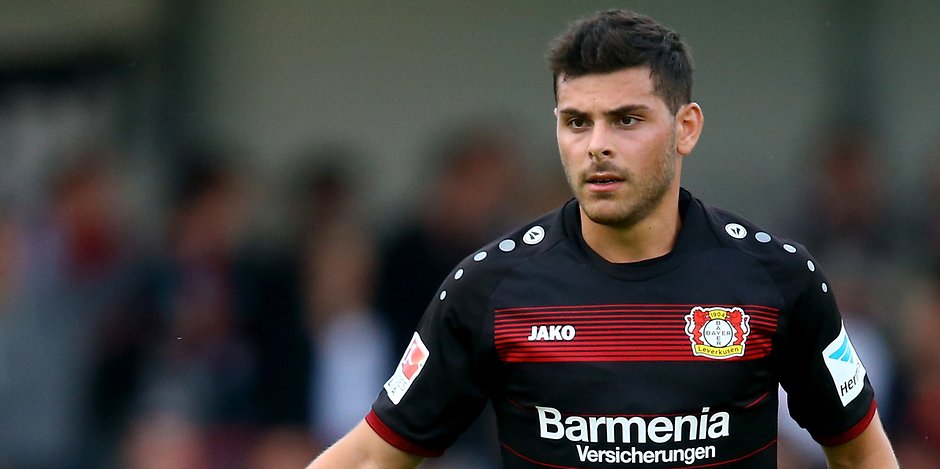 Volland: "Trataremos de crear ocasiones y de ser rápidos en ataque" Volland, durante un partido