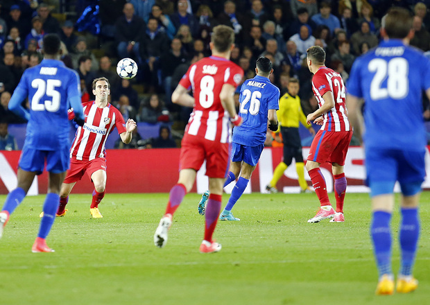 Godín en el King Power Stadium