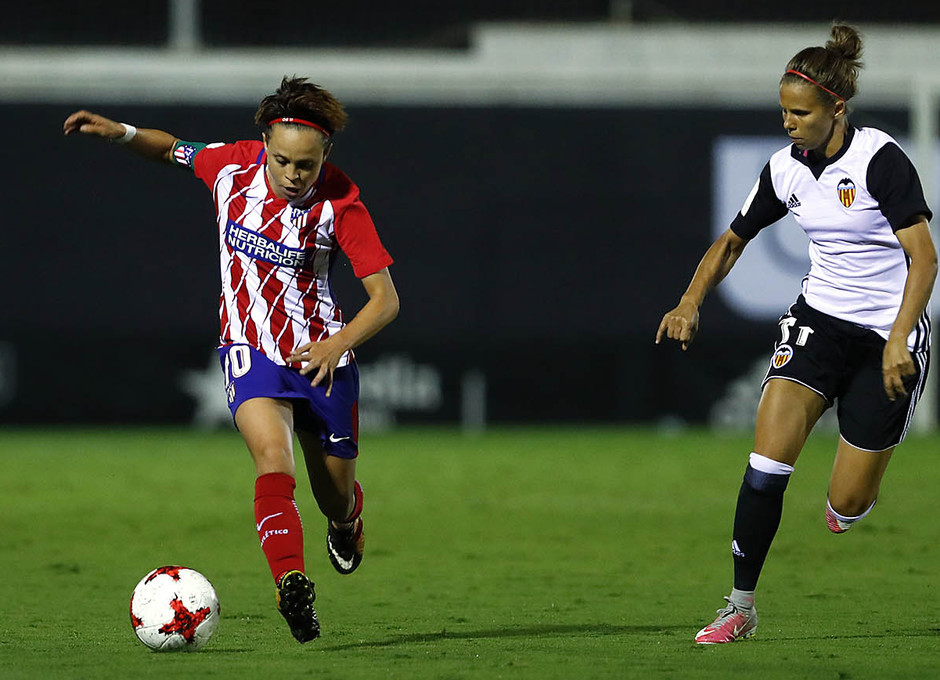 Amanda Sampedro: "Estamos tocadas, pero no hundidas"