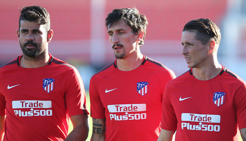 El Atlético vuelve a los entrenamientos: Savic y Carrasco, novedades
