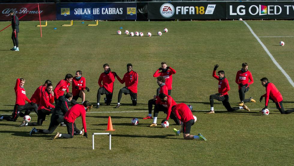Filipe Luis no se entrena un día antes de la visita a Ipurúa