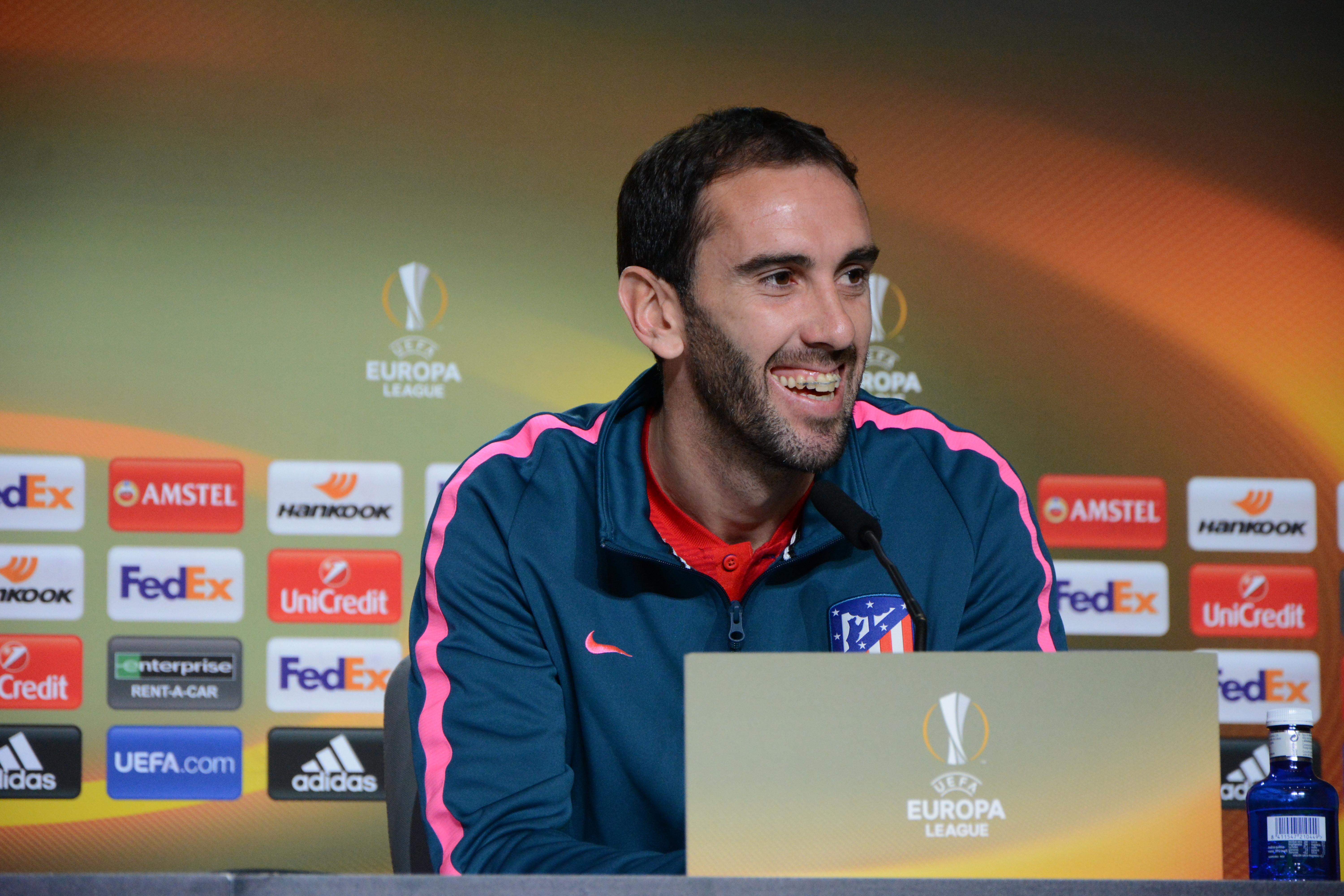 Godín: "Podemos ganar una competición que nos ha dado mucho"