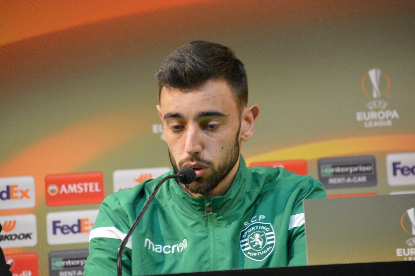 Bruno Fernandes: "Estamos aquí para hacer nuestro trabajo"