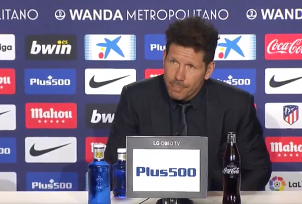 Simeone: "Fernando Torres se ha ganado ser un ídolo por su trabajo y respeto"