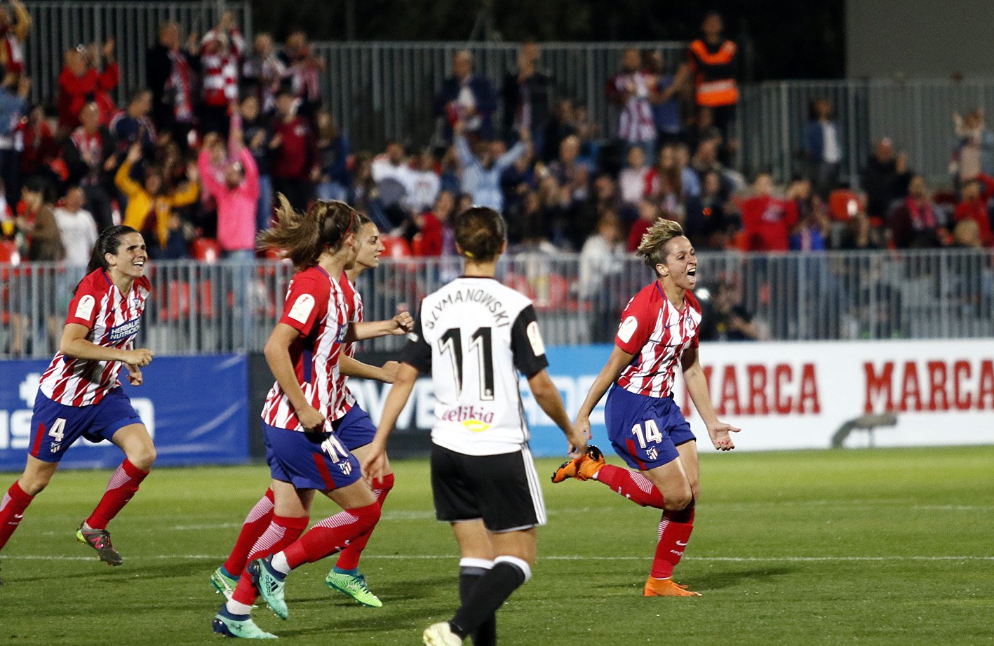 CRÓNICA 2-1 | El Valencia aprieta pero no ahoga