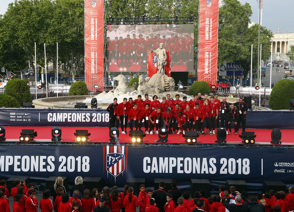 Los campeones de la Academia celebraron sus títulos ligueros en Neptuno