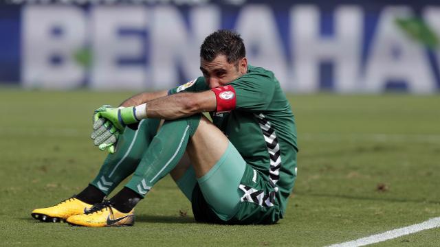 CRÓNICA 1-0 | El Rayo Majadahonda pincha en La Rosaleda y pone líder al Málaga