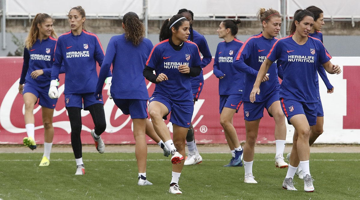 Kenti Robles se reincorporó al trabajo con el Atlético