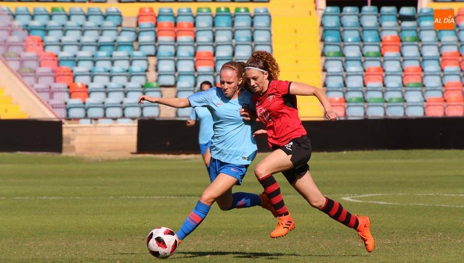 CRÓNICA 4-1 | El Femenino B recibe una goleada en un partido histórico