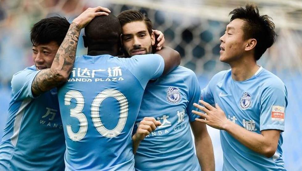 Carrasco evita que el Dalian Yifang descienda de categoría