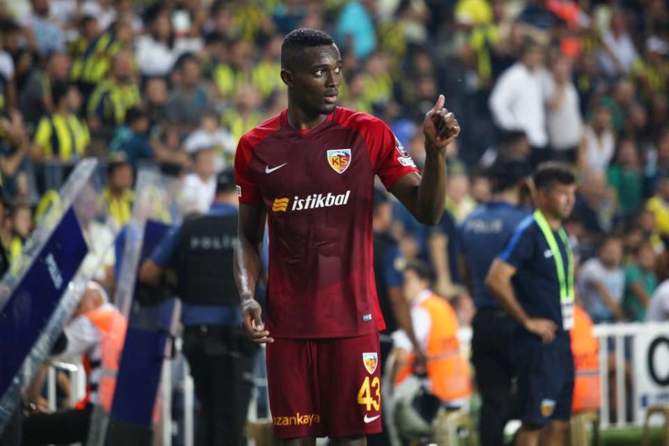 Mensah habría cerrado su fichaje por el Besiktas