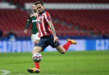 Incomprensible patada de Saúl a un jugador del Cardassar