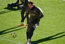 Héctor Herrera volvió a ejercitarse con el grupo Herrera