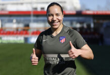 Charlyn Corral vuelve a trabajar en césped