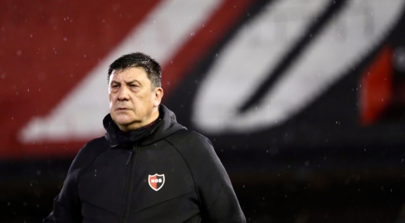 mono burgos newells mono burgos debut entrenador newells