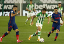 CRÓNICA | 1-1 | Un Atlético herido se aferra al liderato en el Villamarín